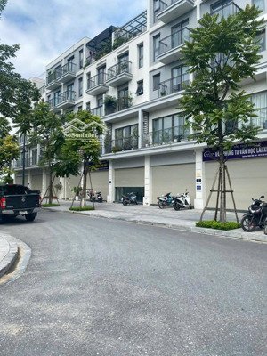 chính chủ gửi bán căn lk 75 phố đi bộ the manor, giá tốt nhất còn sót lại