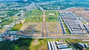 đất nền sổ đỏ the 826ec thanh toán 30% nhận đất . trả góp trong vòng 18 tháng không lãi suất