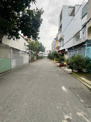 cho thuê nhanh căn nhà mới,chủ để ở nay cho thuê lại khu an ninh cao quận bình tân 3 lầu