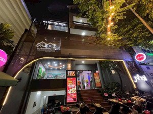 bề ngang cực đẹp - góc 2mt ngay hai bà trưng, q1. (10 x 20m) - 168m2 - 5 tầng. hđt 200tr - 31 tỷ