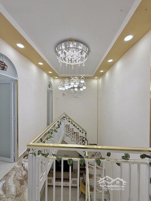 nhà đẹp cmt8 - cách hxh 50m - ngay ga metro số 2 - 28m2 cn đủ