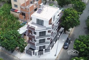 cho thuê nhà nguyên căn 2 mặt tiền không gian kinh doanh lý tưởng tại q9