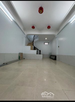 siêu phẩm 2 mặt thoáng 36m2 x 5 tầng mt 4m, full nội thất 7.2 tỷ ngõ 204 kim giang