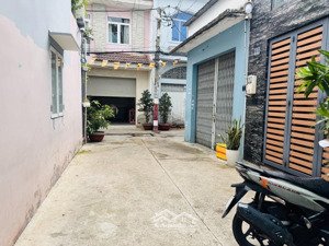 ngay hoà bình, luỹ bán bích hẻm thông thoáng giáp q11 - 36.4m2 - 4 tầng nhà mới ở ngay