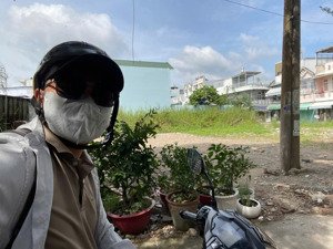 đất tại lê văn lương - nhà bè. ngay cầu long kiển. ngang 8.8m. sổ hồng sẵn, cc ngay.