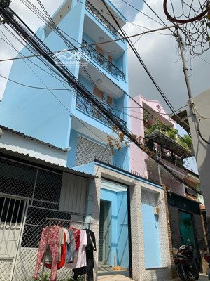 nhà mới có nội thất 4*13m 1l 1lầu 4pn 3wc bùi quang là