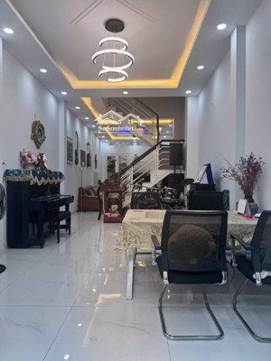 bán nhà mặt phố lê cao lãng, 11,8 tỷ, 77m2, 4pn, 5wc, 4x19m, 4 tầng quận tân phú