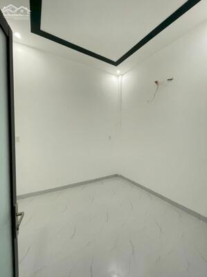 BÁN GẤP GIẢM 200 TRIỆU NHÀ CẤP 4 MỚI HOÀN THIỆN 100M2 CẠNH BỬU LONG