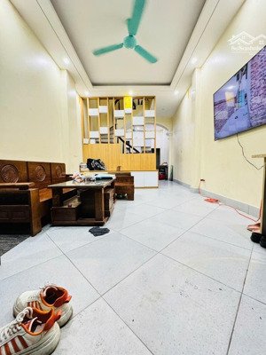 bán nr tại bạch mai - hbt, vị trí đẹp, tiện ích, vài bước ra phố, dt 40m2, giá siêu hời 8,35 tỷ