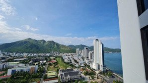 cho thuê căn hộ 2pn scenia bay 83m2. lh 