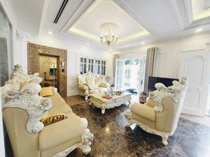 khẳng định đẳng cấp chủ nhân, biệt thự đơn lập việt hưng, 240m2, mt 14.35m, full nội thất thang máy