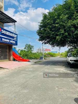 bán lô đất đầu tư kdc kiến á mặt tiền sông, view trực tiếp landmark 81. vị trí đẹp, sổ hồng riêng