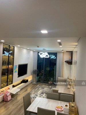 giá thật, gia đình bán gấp ch 2n - 2wc, 78m2 tòa center point. ban công đông bắc, full nội thất, sổ