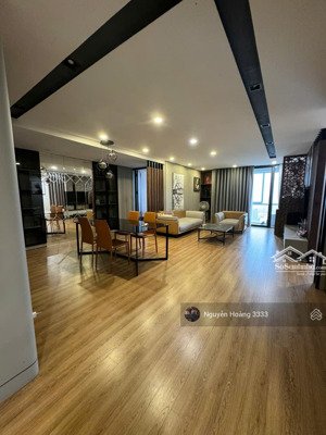 gia đình cần bán ch 135m2, 3n - 2wc tòa the golden palm lê văn lương, tầng trung thoáng, full đồ