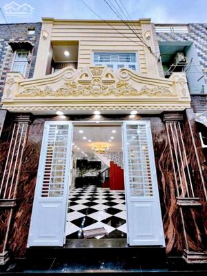 bán căn nhà mặt tiền trực chính hẻm 388, 1 trệt 1 lầu, lộ oto tới nhà