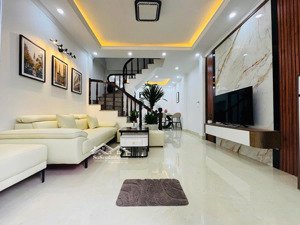 bán nhà cự lộc, 35m2x4t, hàng xóm kinhplace, 15m ra ô tô dừng đổ ngày đêm, gần phố