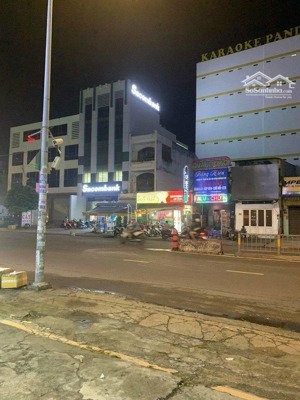 cần bán tòa nhà mặt tiền đường tây thạnh, diện tích 8mx25m, xd: 4 lầu, sân thượng, hđt 120tr/th