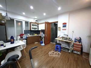 bán nr 82m2, 39 tỷ ở đội cấn, ba đình, thang máy, siêu hot vừa ở vừa cho thuê vp, 2 ô tô tránh