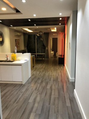 gia đình bán căn góc cc ngô tất tố q. bt. dt 70m2 2p 2wc. giá bán 3,1 tỷ. lh 
