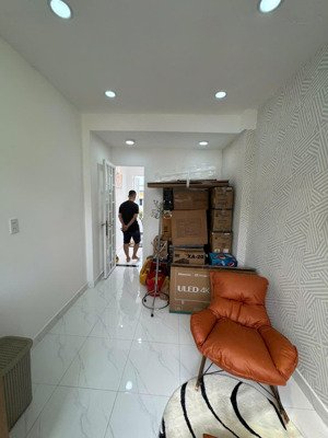 duy nhất có 1 căn -hxh huỳnh văn bánh p11 phú nhuận.dt:4,4 x 16m.cn:70m2.giá :10 tỷ tl.