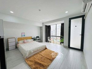 chính chủ cho thuê chdv ban công siêu thoáng ngay công viên văn hoá gò vấp ở ngay