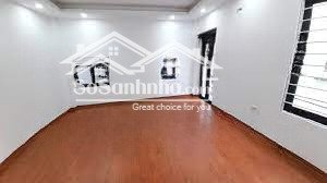 cho thuê nhà 5 tầng ở mễ trì, oto đỗ tránh.