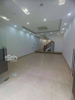 cho thuê nhà khu đô thị văn phú, hà đông, dt 90m2 x 4t, mt 5m ô tô đỗ cửa giá 17 triệu/tháng