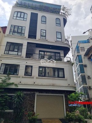 siêu vip lô góc 3 mặt đường - toà vp 5 tầng mặt phố đội cấn - ba đình hà nôi dt: 265m2