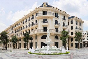 studio ban công tách bếp - nhà mới 100% - nằm trong vạn phúc city