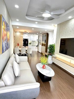 căn hộ góc 80m2, 3pn 2wc sky garden 3, phú mỹ hưng, quận 7, nhà rộng rãi thoáng mát