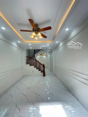 bán gấp nhà phú lương 5 tầng, 43m² 6pn cách ô tô 20m nhà mới, về ở ngay o352078236