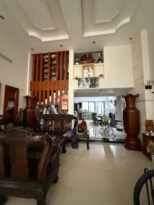 bán nhà ngay mặt phố đặng thùy trâm 18,2 tỷ, 4pn, 4wc, 2 lầu, bình thạnh hcm
