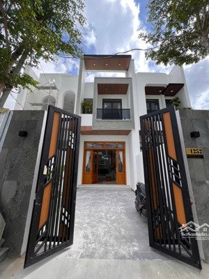 bán gấp nhà riêng 100m2, 2,9 tỷ tại trần thị tám, phước lý, cần giuộc, long an