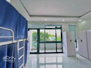 cần 2 nam ghép ở ngay, full nội thất, view hồ bơi vạn phúc, free: xe, nước, wifi