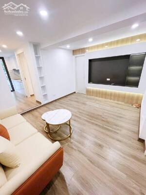 Bán nhà tập thể tầng 2 mặt phố nguyễn hiền 65M, 2PN long lanh hai bà trưng