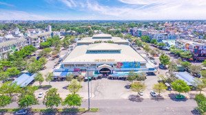 đối diện chợ tái định cư, lô 125m2 giá 2.4 tỷ, bán gấp nên sẵn tiền có thể thương lượng thêm