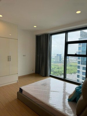 cho thuê 2pn full nội thất, tầng cao - căn hiếm view trực diện thủ thiêm, quận 1. lh: 