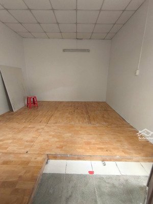 chính chủ cho thuê 2 phòng ngủ 2 wc đầy đủ nội thất theo yêu cầu nhà mặt tiền phường phú nhuận