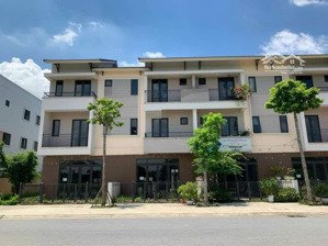 chính chủ bán gấp nhà 3 tầng 90m2 tại centa city vsip bắc ninh. chỉ 6,4 tỷ