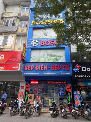 cho thuê nhà mặt phố nguyễn khánh toàn 5tầng, dt 60m², mt 5m, vỉa hè rộng kinh doanh siêu lợi nhuận