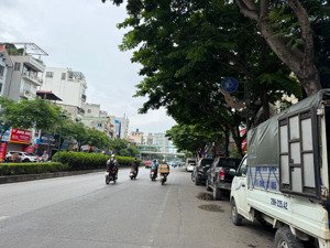 bán nhà mặt phố 200m2, 68,8 tỷ tại nguyễn văn cừ, bồ đề, long biên, hà nội