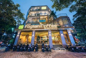 cho thuê nhà mặt phố tại cầu giấy, mt 12m, dt 100m2x3 tầng, view hot giá đỉnh