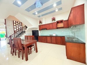 bán nhà đẹp kđt hà quang 1, đã có sổ đỏ hoàn công, hướng đn , full nội thất đẹp, giá tốt