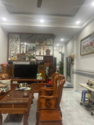 mặt tiền cư xá đồng tiến phường 14 quận 10, xh ngủ trong nhà 4x20 4 tầng giá chỉ 16 tỉ tl