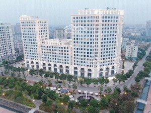 bán căn 4pn 146m2 ban công đông nam view vinhome, full nội thất, có sổ tại eco city giá 9,6 tỷ vnd