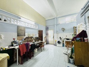 cực hiếm - dt 8x10m vuông vức a4 - 2 tầng - 2 mặt hẻm xe tải - gần ngay bệnh viện q11 - chỉ 15,9 tỷ