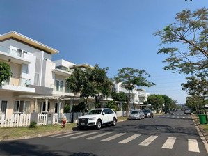 nhà phố melosa 5x16m, hoàn thiện nội thất giá 9.5 tỷ lh hương