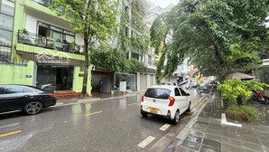 bán đất tặng nhà 2 tầng tại võng thị, xây kiểu biệt thự, hơn 200m2, 60 tỷ, sổ sẵn, giao dịch ngay