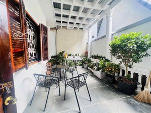 cho thuê nhà nguyễn trãi ở gia đình, nhóm sv đi làm full nội thất, 6pn, 3wc, dt 40m²x 5 tầng