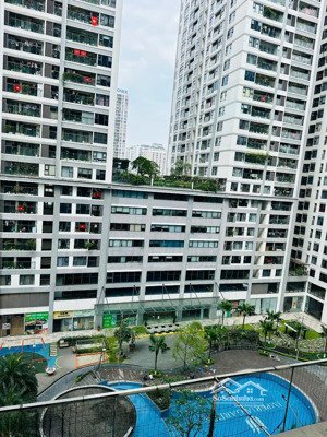 chung cư imperia nguyễn tuân, dt: 93m2 tk 3pn2vs, full nội thất view bể bơi, ban công đông nam
